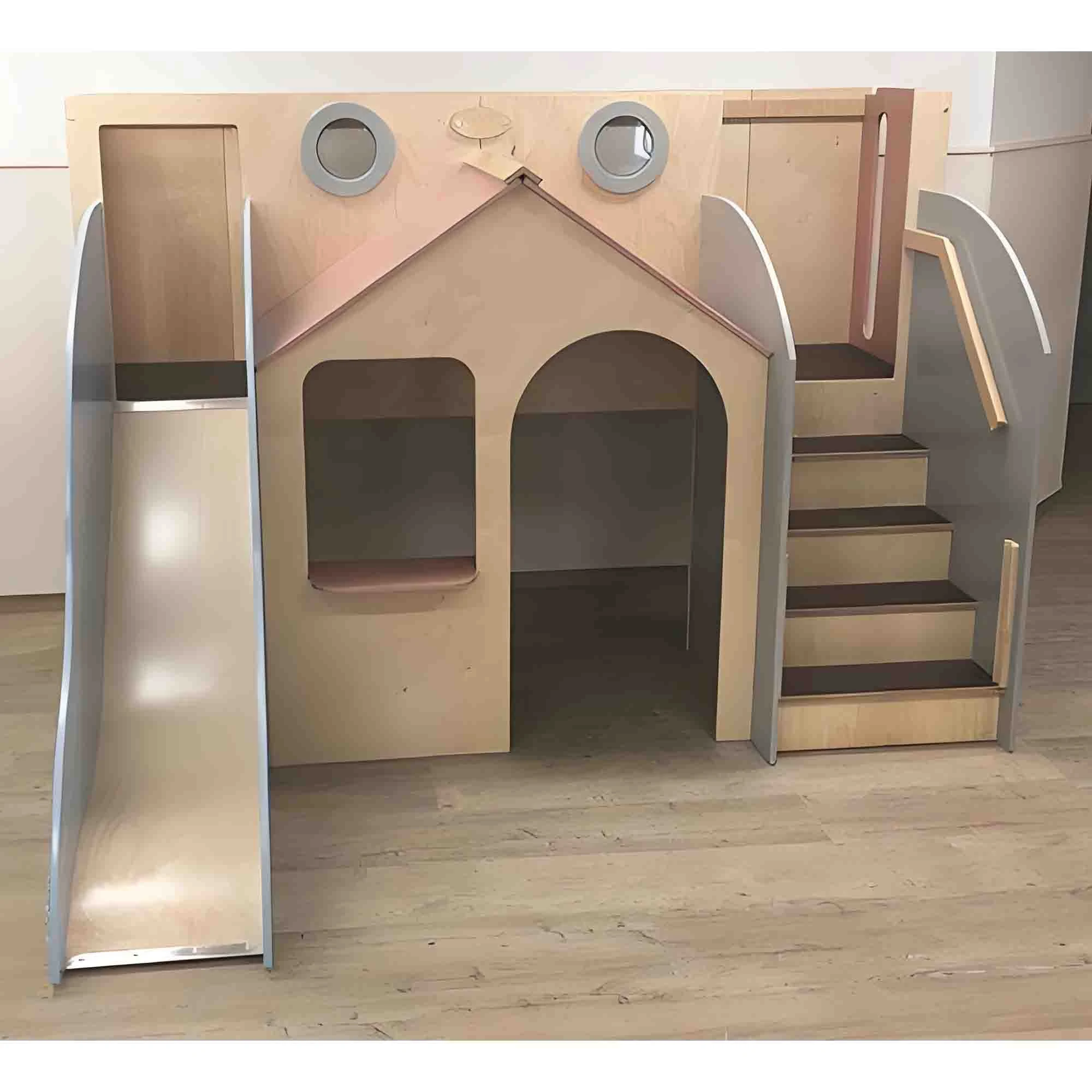 Parque infantil interior de madera moderno para ni&ntilde;os con casa de juegos y tobog&aacute;n integrados, activ